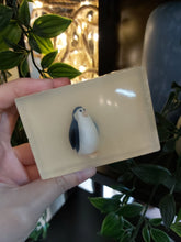 Load image into Gallery viewer, Melt and Pour soap making workshop for children